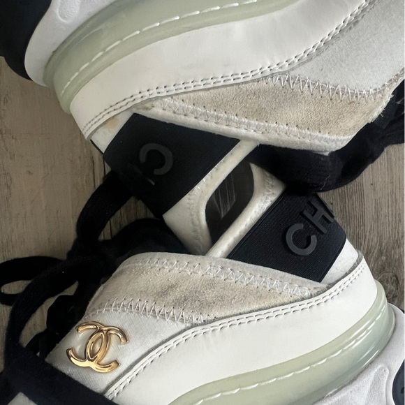 Chanel Fabric and Suede CC Sneakers in Black and White - Picture 4 of 12